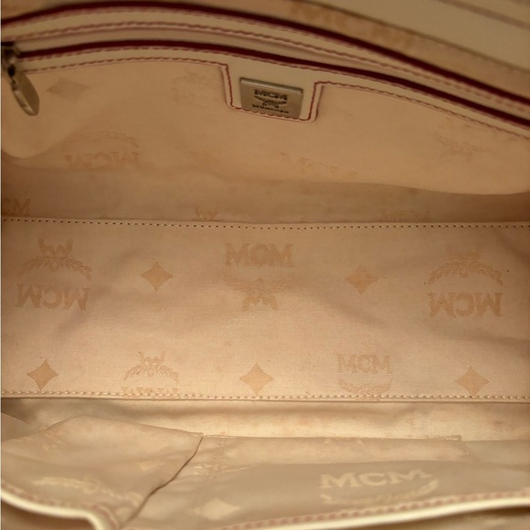 MCM Pink and White Boston Bag 🎀🎀​ - Picture 9 of 10